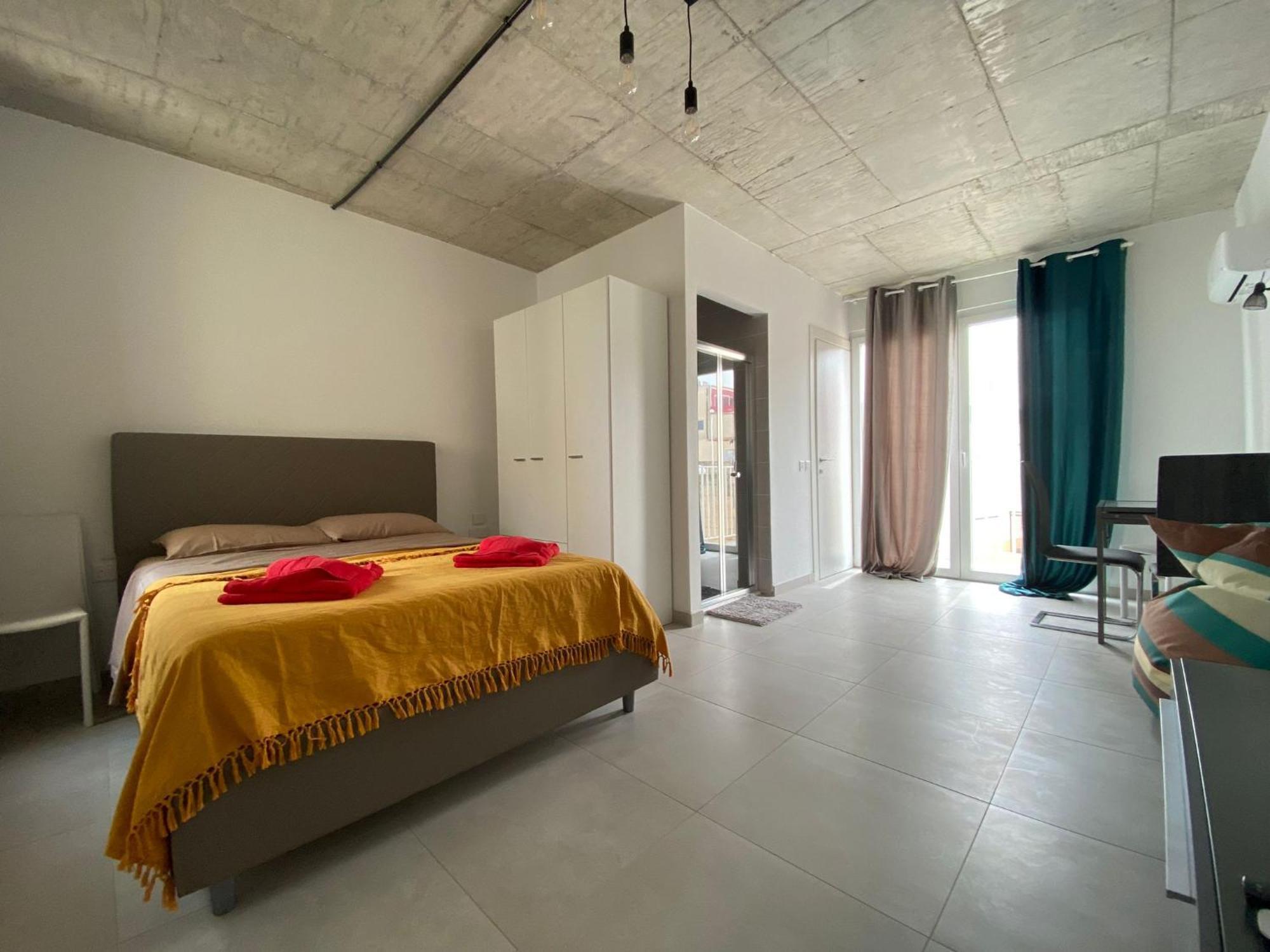 Minimal & Arty Townhouse Apartment Hamrun Екстериор снимка